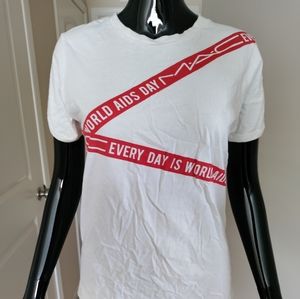 Mac Cosmetics "Workd Aids Day" Tshirt Size 3/Small